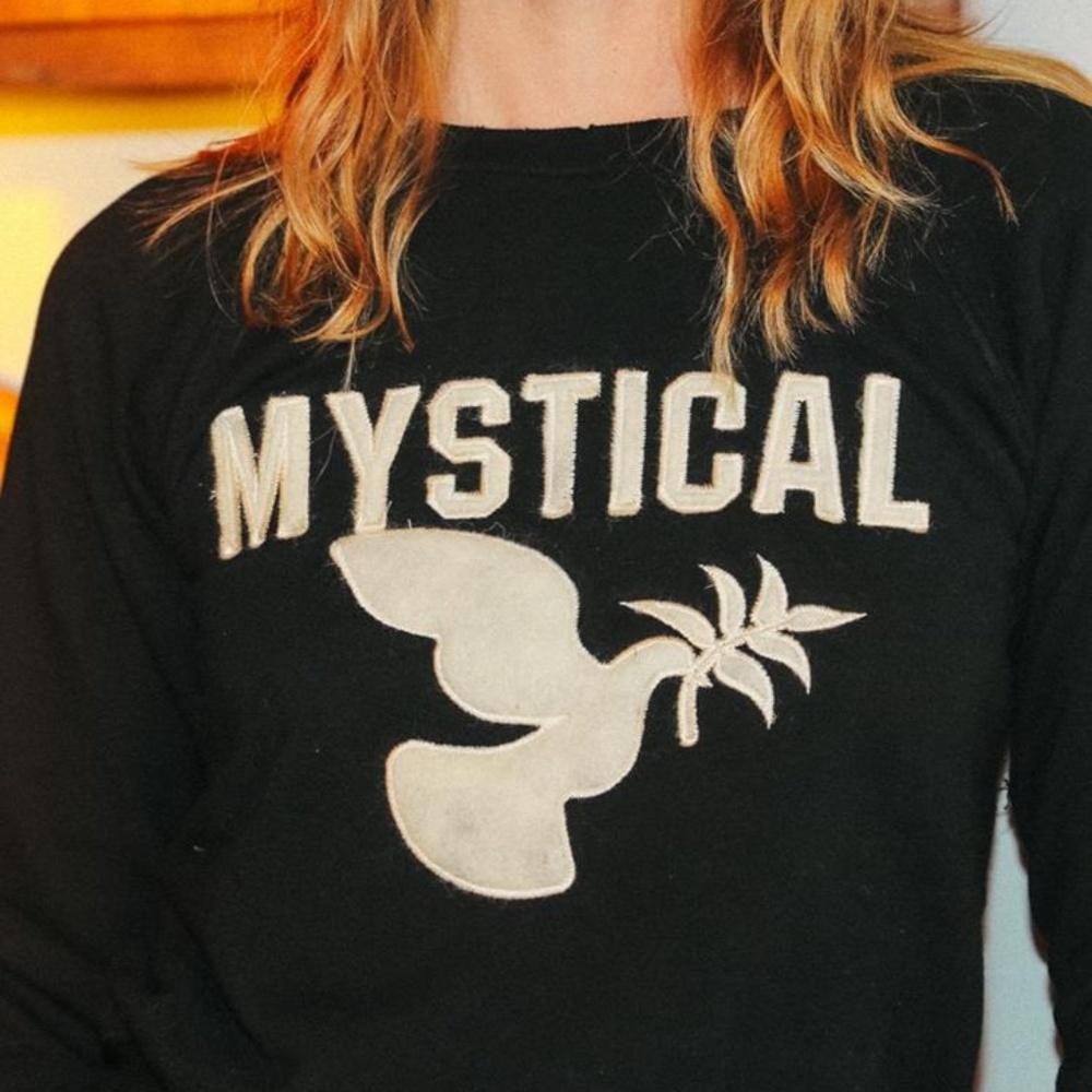 New Stoned Immaculate MYSTICAL Black/White Dove Sweatshirt Large L NWT $190